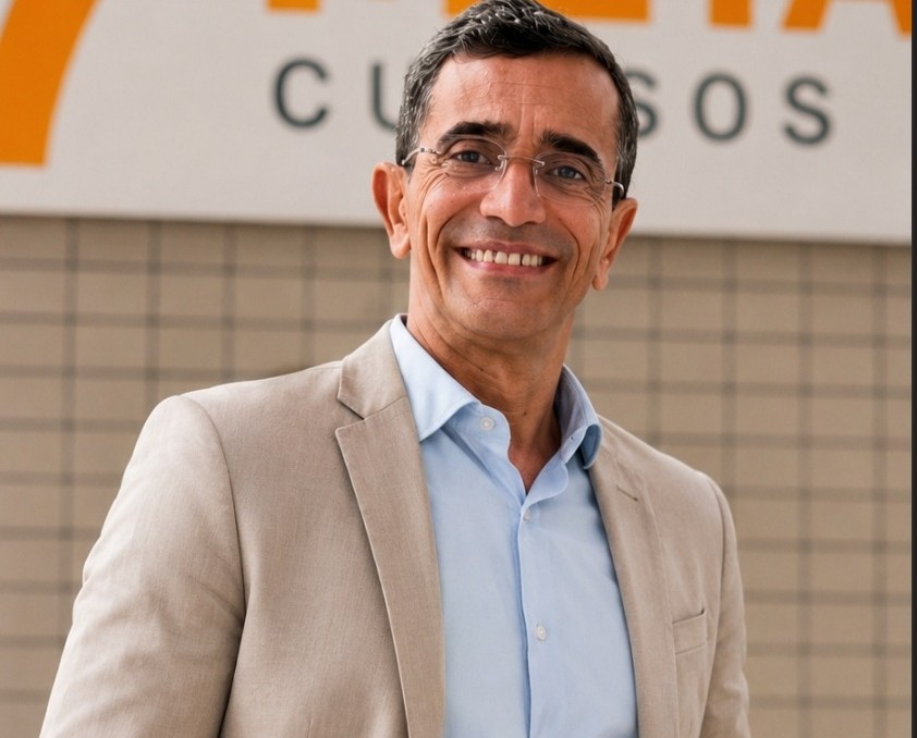 Josemar Martins, fundador e professor da Meta Cursos e Concursos.
